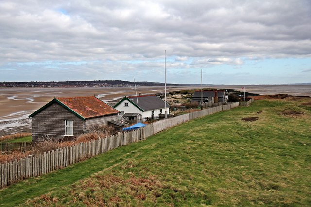 File:Wooden buildings on Hilbre Island (geograph 2857579).jpg - Wikimedia  Commons